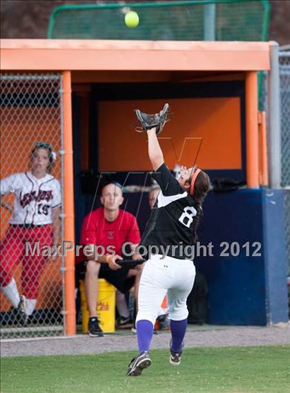 Thumbnail 2 in Bonham vs Lovejoy (3A Region II Area Playoff) photogallery.