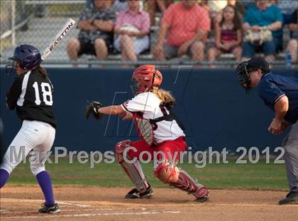 Thumbnail 3 in Bonham vs Lovejoy (3A Region II Area Playoff) photogallery.