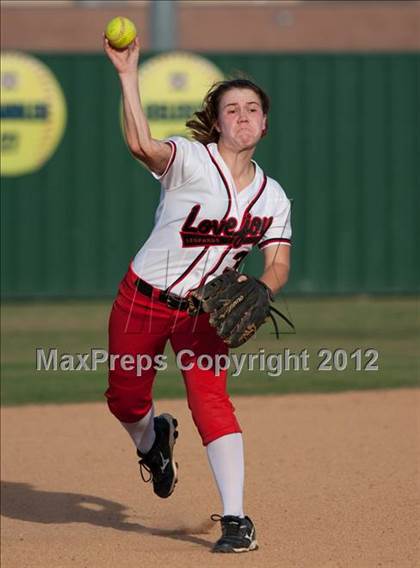 Thumbnail 3 in Bonham vs Lovejoy (3A Region II Area Playoff) photogallery.