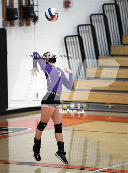 Thumbnail 1 in Farmington @ Illini Bluffs photogallery.