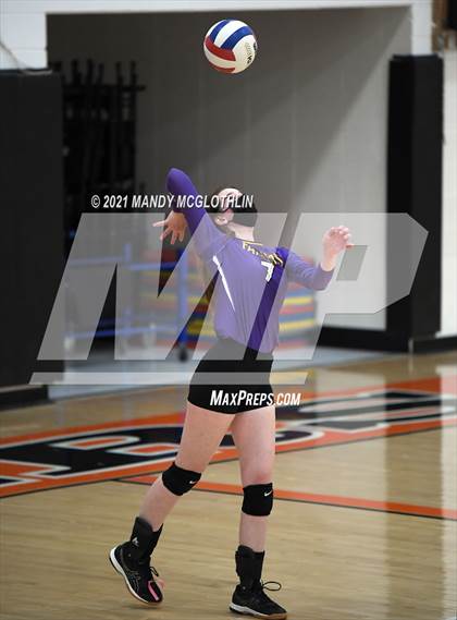 Thumbnail 2 in Farmington @ Illini Bluffs photogallery.