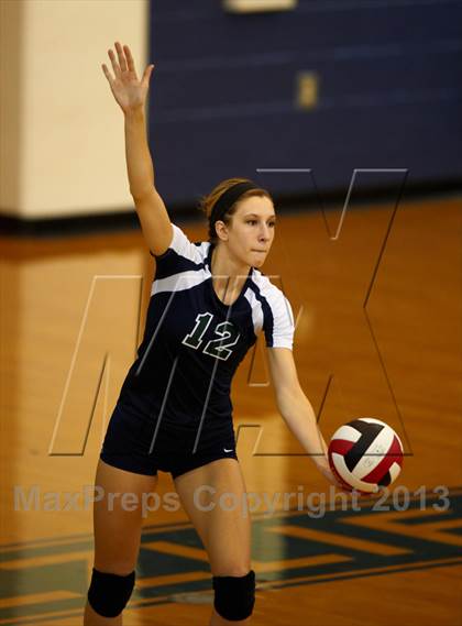 Thumbnail 2 in Creekview vs. Allatoona (Tri-Match) photogallery.