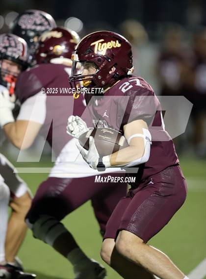 Thumbnail 3 in Vista Ridge @ Dripping Springs (UIL 6A Bi-District Playoff) photogallery.