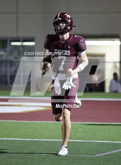 Thumbnail 1 in Vista Ridge @ Dripping Springs (UIL 6A Bi-District Playoff) photogallery.