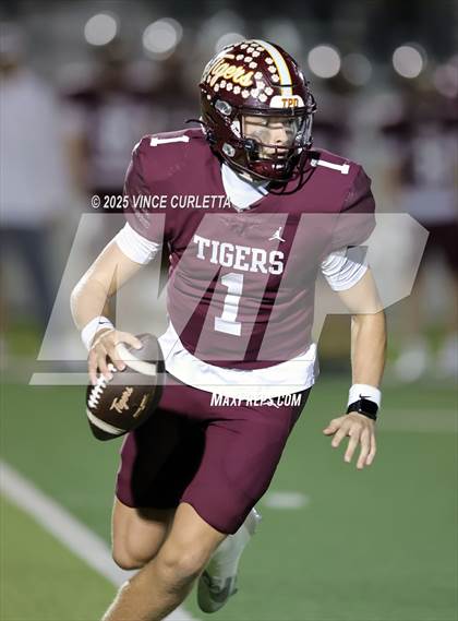 Thumbnail 3 in Vista Ridge @ Dripping Springs (UIL 6A Bi-District Playoff) photogallery.