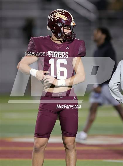 Thumbnail 3 in Vista Ridge @ Dripping Springs (UIL 6A Bi-District Playoff) photogallery.
