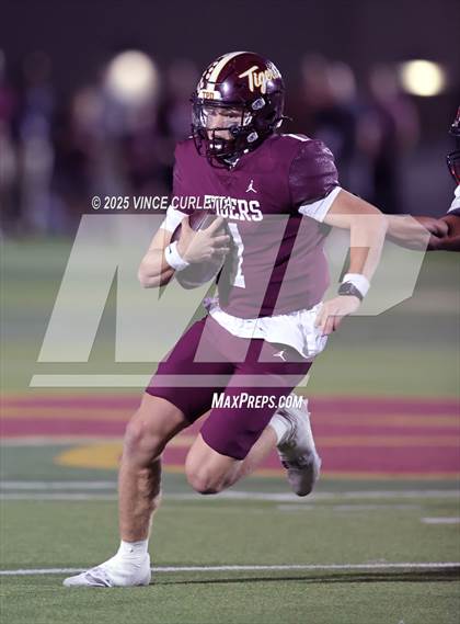 Thumbnail 2 in Vista Ridge @ Dripping Springs (UIL 6A Bi-District Playoff) photogallery.