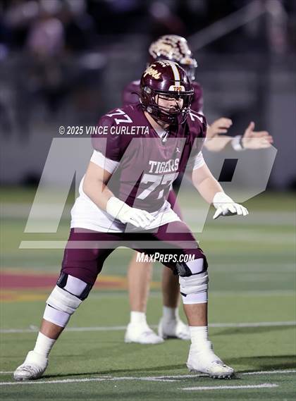 Thumbnail 3 in Vista Ridge @ Dripping Springs (UIL 6A Bi-District Playoff) photogallery.