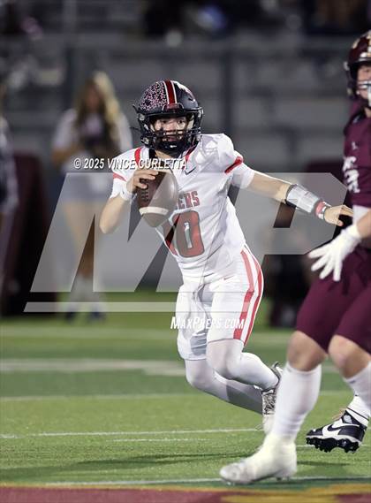 Thumbnail 2 in Vista Ridge @ Dripping Springs (UIL 6A Bi-District Playoff) photogallery.