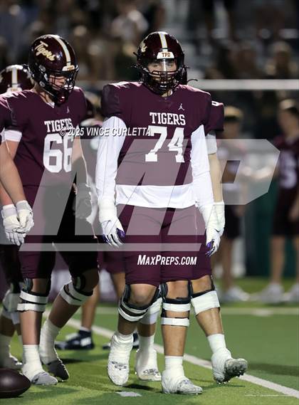 Thumbnail 2 in Vista Ridge @ Dripping Springs (UIL 6A Bi-District Playoff) photogallery.