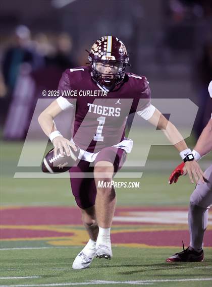 Thumbnail 1 in Vista Ridge @ Dripping Springs (UIL 6A Bi-District Playoff) photogallery.