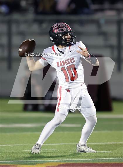 Thumbnail 1 in Vista Ridge @ Dripping Springs (UIL 6A Bi-District Playoff) photogallery.