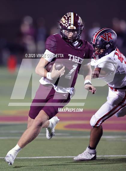 Thumbnail 1 in Vista Ridge @ Dripping Springs (UIL 6A Bi-District Playoff) photogallery.