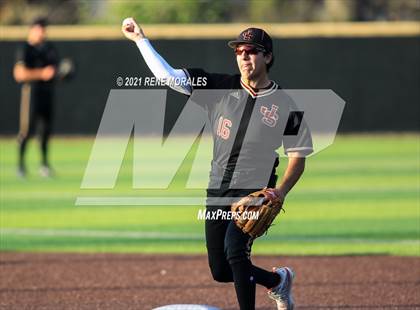 Thumbnail 2 in JSerra Catholic @ St. Francis photogallery.