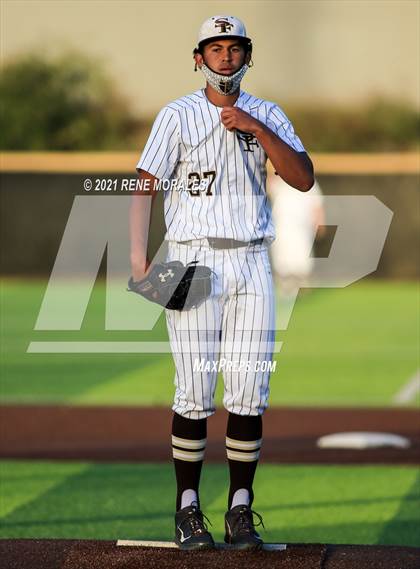 Thumbnail 2 in JSerra Catholic @ St. Francis photogallery.