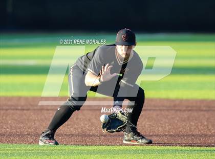 Thumbnail 2 in JSerra Catholic @ St. Francis photogallery.