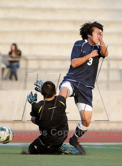 Thumbnail 2 in Dana Hills vs Corona Del Mar (Zach Butcher Memorial Tournament) photogallery.