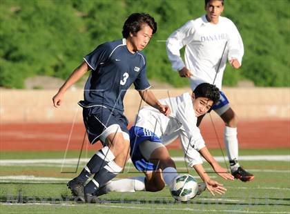 Thumbnail 2 in Dana Hills vs Corona Del Mar (Zach Butcher Memorial Tournament) photogallery.