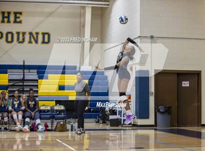 Thumbnail 1 in Episcopal @ Bullis photogallery.