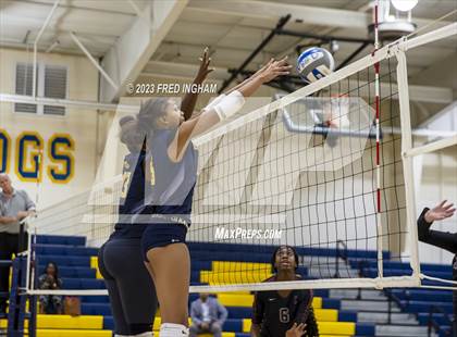 Thumbnail 1 in Episcopal @ Bullis photogallery.