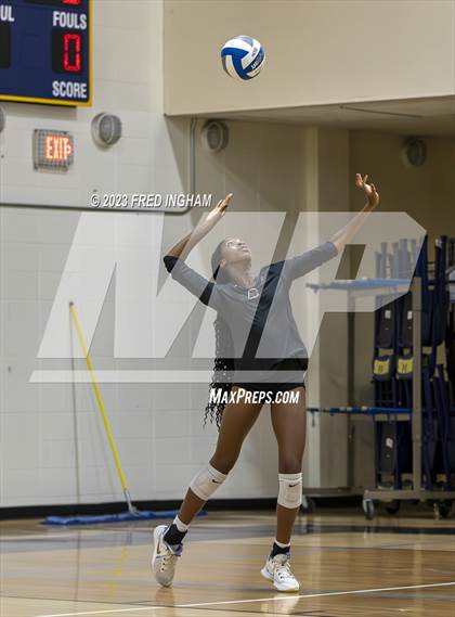 Thumbnail 1 in Episcopal @ Bullis photogallery.