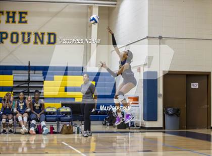 Thumbnail 2 in Episcopal @ Bullis photogallery.