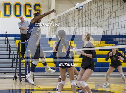 Thumbnail 1 in Episcopal @ Bullis photogallery.