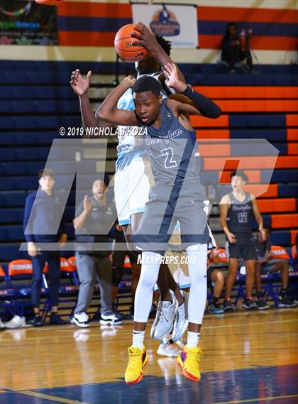 Thumbnail 3 in Birmingham vs. Lee (Tarkanian Classic) photogallery.