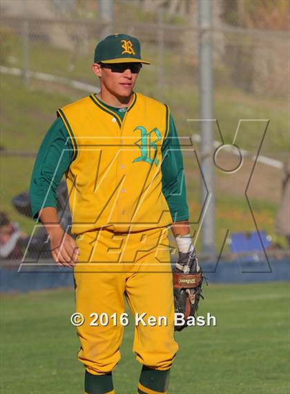 Thumbnail 2 in Royal @ Camarillo photogallery.
