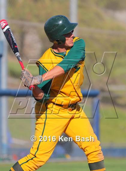 Thumbnail 3 in Royal @ Camarillo photogallery.