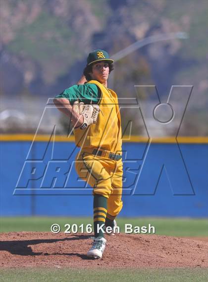 Thumbnail 2 in Royal @ Camarillo photogallery.