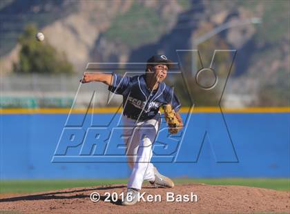 Thumbnail 2 in Royal @ Camarillo photogallery.