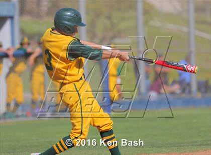 Thumbnail 2 in Royal @ Camarillo photogallery.