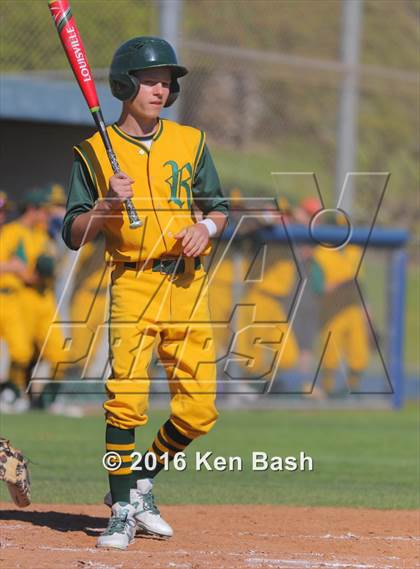 Thumbnail 3 in Royal @ Camarillo photogallery.