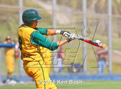 Thumbnail 3 in Royal @ Camarillo photogallery.