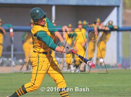 Thumbnail 2 in Royal @ Camarillo photogallery.