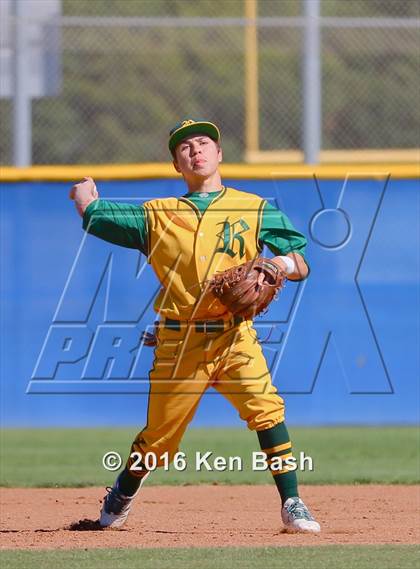 Thumbnail 3 in Royal @ Camarillo photogallery.