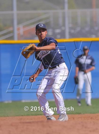 Thumbnail 2 in Royal @ Camarillo photogallery.