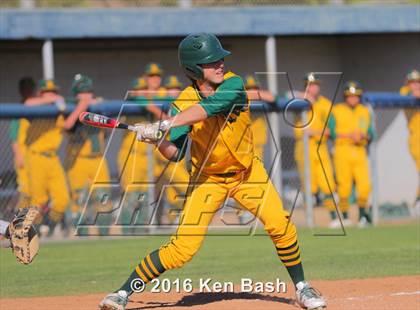Thumbnail 1 in Royal @ Camarillo photogallery.