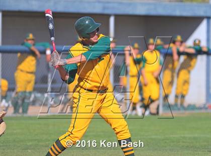 Thumbnail 1 in Royal @ Camarillo photogallery.