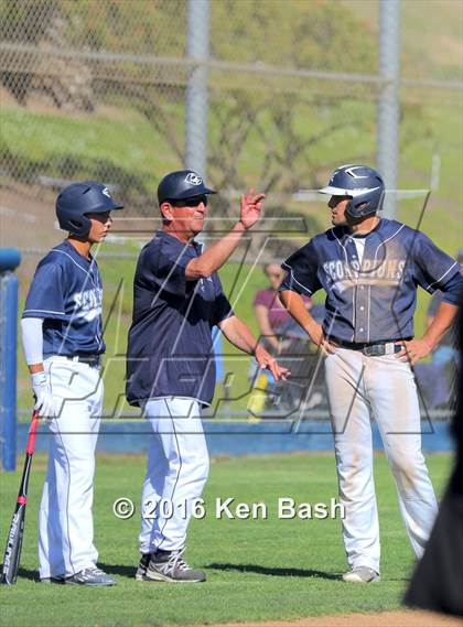 Thumbnail 3 in Royal @ Camarillo photogallery.