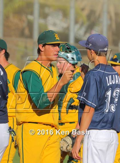 Thumbnail 1 in Royal @ Camarillo photogallery.