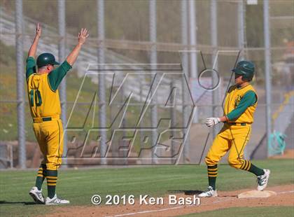 Thumbnail 1 in Royal @ Camarillo photogallery.