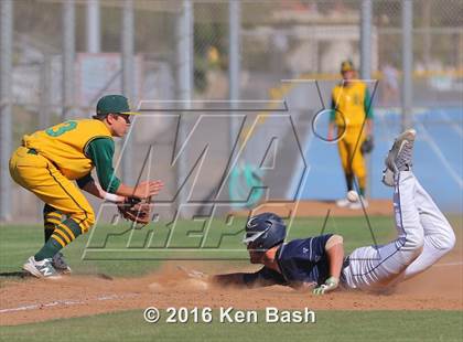 Thumbnail 1 in Royal @ Camarillo photogallery.