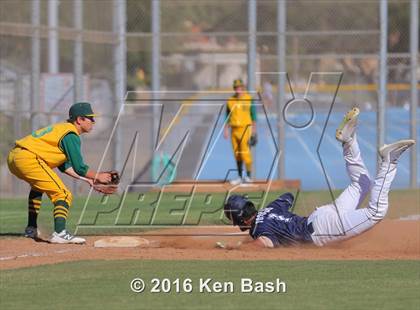 Thumbnail 2 in Royal @ Camarillo photogallery.