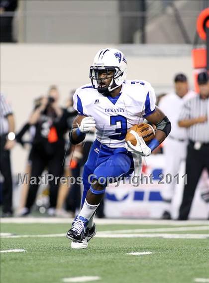 Thumbnail 3 in Steele vs. Dekaney (UIL 5A Division 2 Final) photogallery.