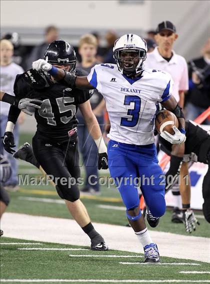 Thumbnail 3 in Steele vs. Dekaney (UIL 5A Division 2 Final) photogallery.