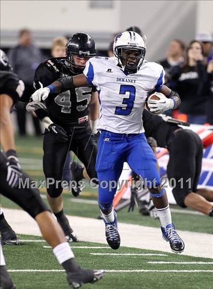 Thumbnail 1 in Steele vs. Dekaney (UIL 5A Division 2 Final) photogallery.