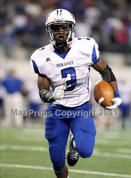Thumbnail 3 in Steele vs. Dekaney (UIL 5A Division 2 Final) photogallery.