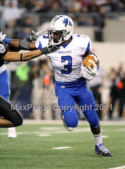 Thumbnail 2 in Steele vs. Dekaney (UIL 5A Division 2 Final) photogallery.